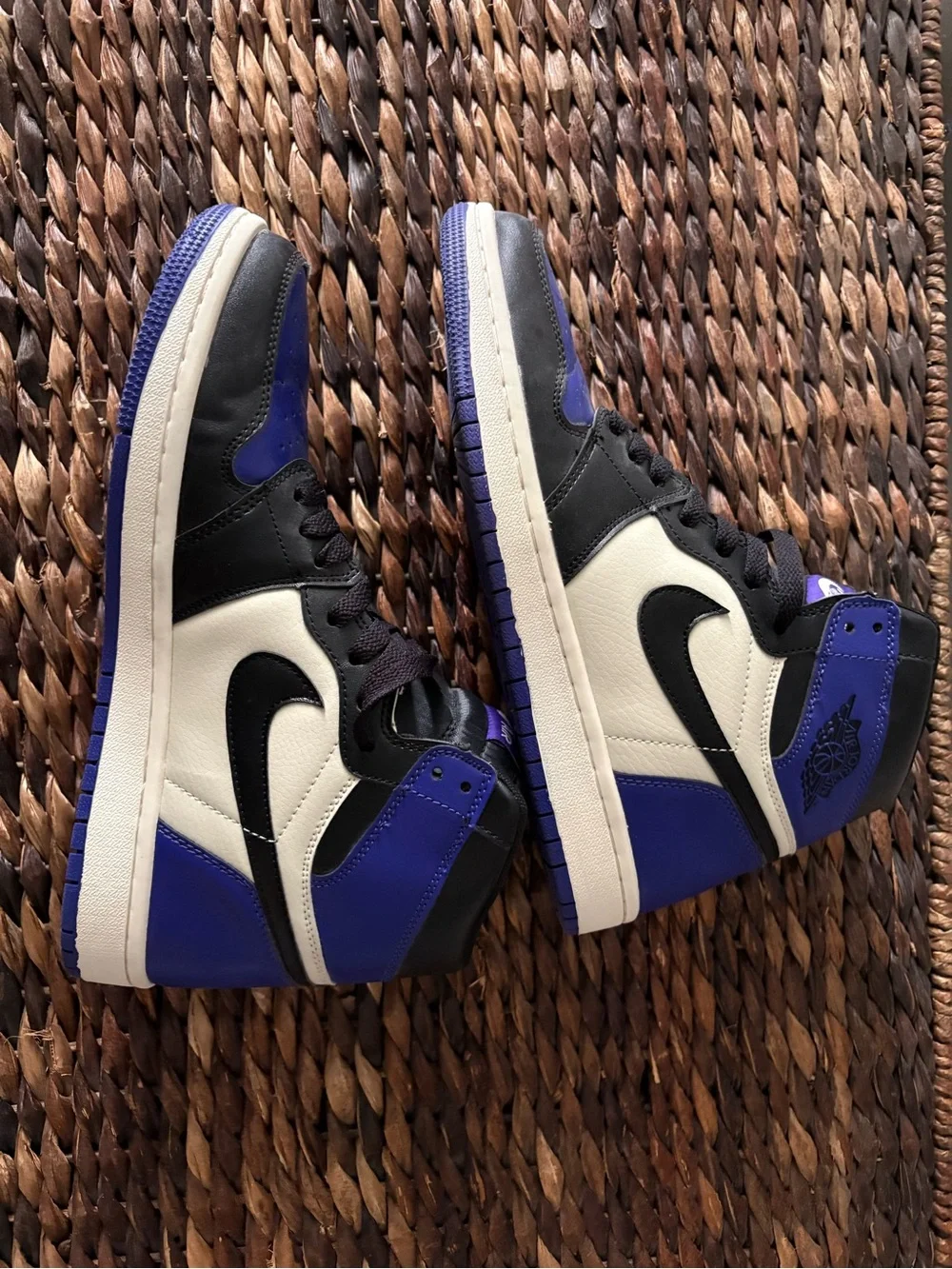 JORDAN 1 RETRO HIGH OG 'COURT PURPLE'